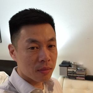 Meet your Posher, Derrick